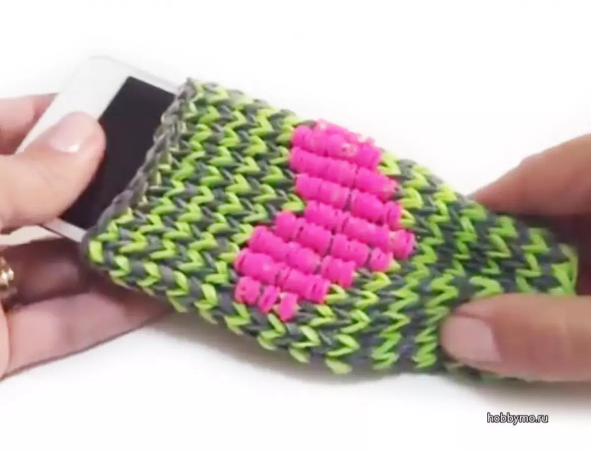Ռետինե հյուսում. Կափարիչը Crochet հեռախոսի համար `սխեմաներով եւ տեսանյութով