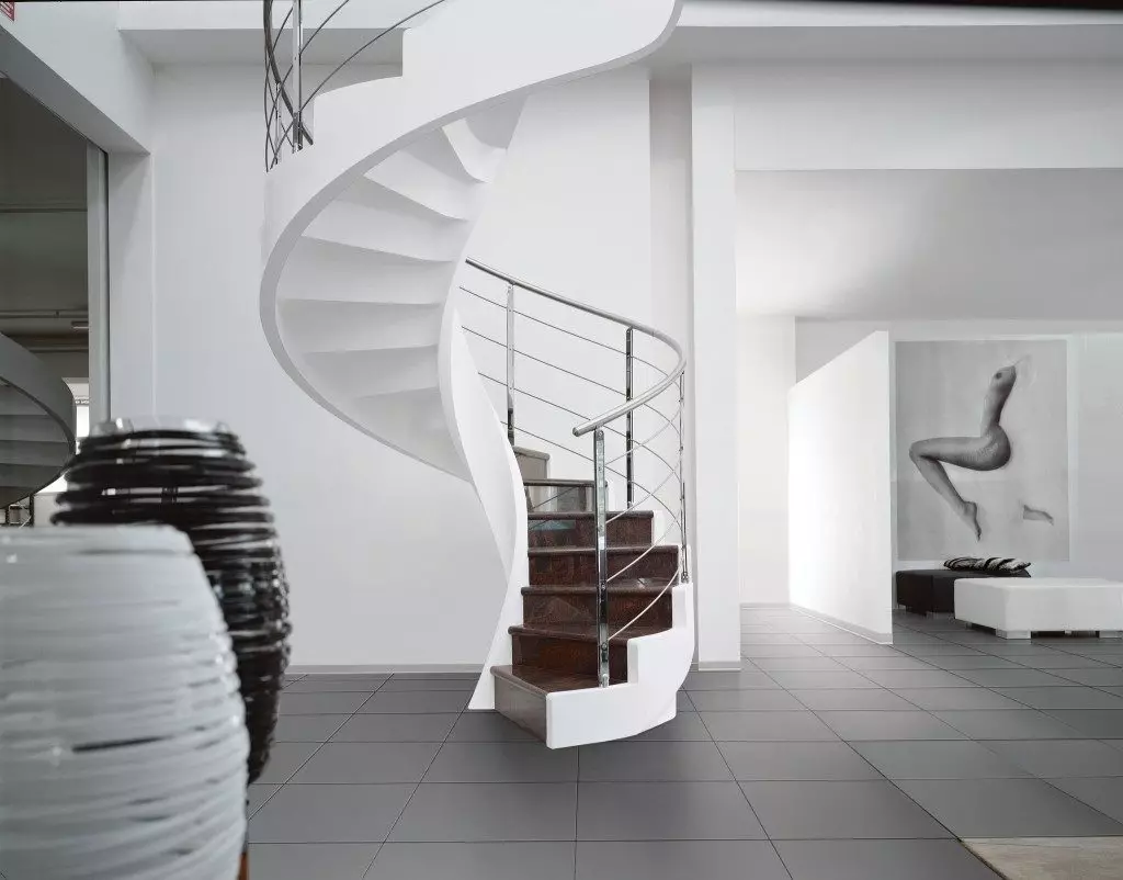 कंक्रीट सीढीहरू [लोकप्रिय संस्करण] को फाइदाहरू र डिजाइन सुविधाहरू