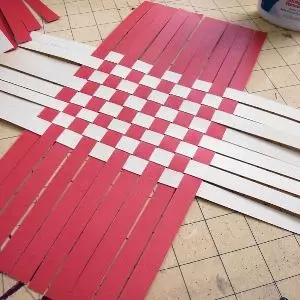 Cestas de papel de tejer para principiantes: clase magistral con video