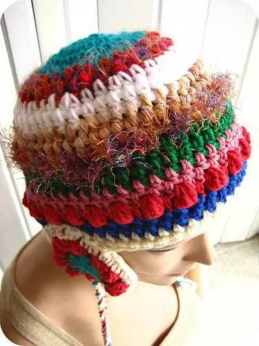 Knitting mawazo - anapata na scarves Alessandra Hyden.