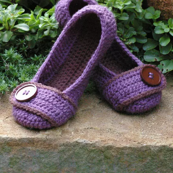 Роби на две плетене плетене: плетене красиви чехли от мек материал с видео и снимка от майсторски клас
