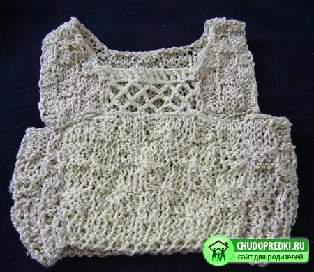 Rapaza sen mangas con agullas de tricotar: blusa infantil para babes 2-3 anos