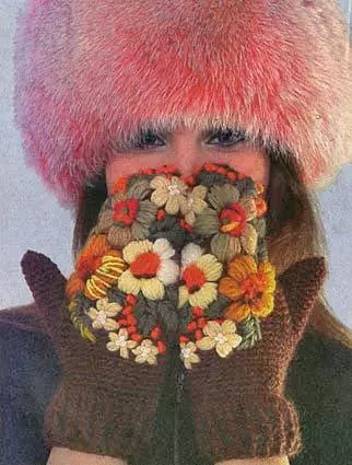 Плета ръкавици плетене на една кука за зимата