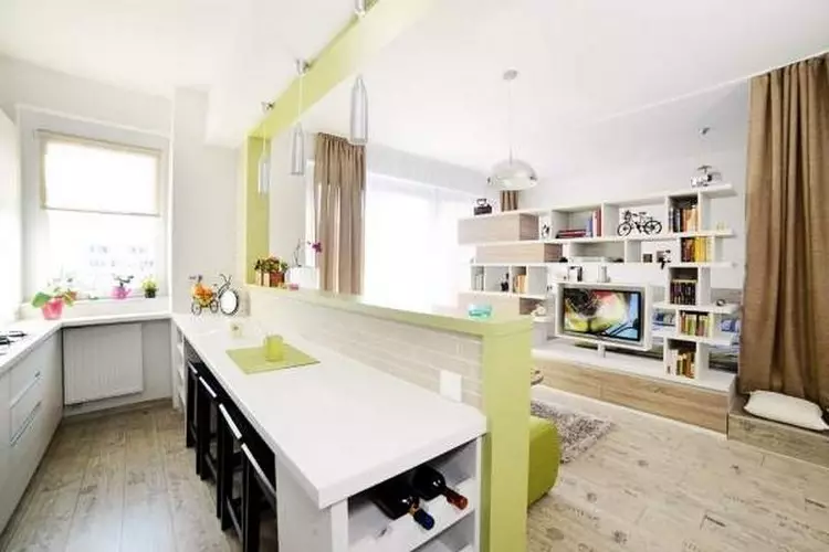 Interior apartemen untuk keluarga muda dengan seorang anak: Pilihan untuk pengaturan furnitur di kamar (39 foto)