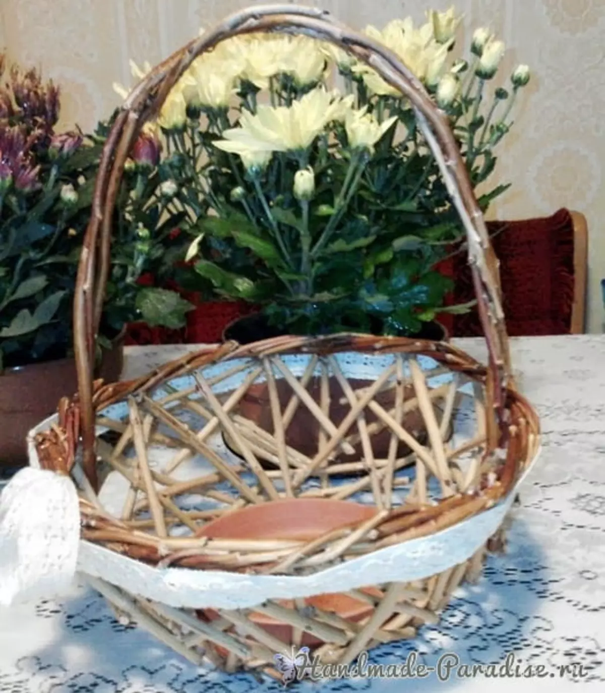 Weaving Grape Vine Baskets