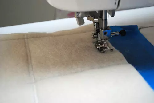 Cómo coser una funda de almohada decorativa