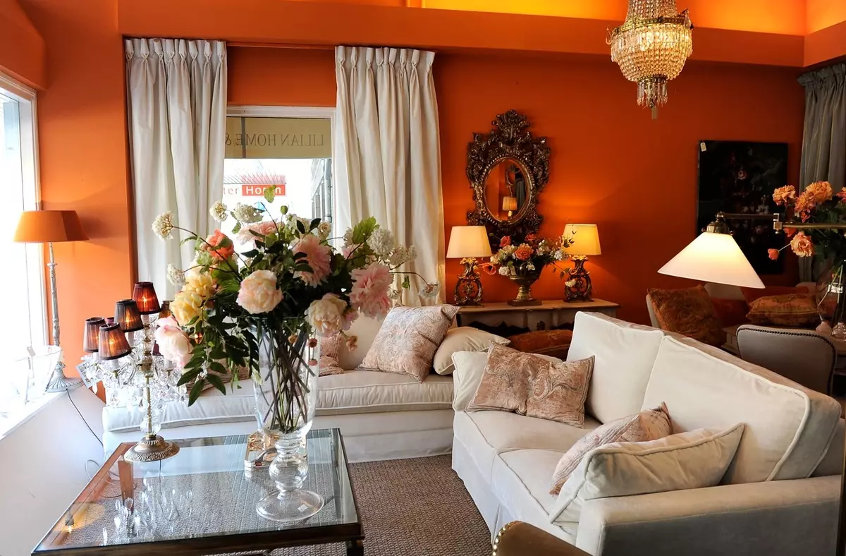 Orange Farbe im Innenraum: Was kombinieren soll und in welchem ​​Stil zu verwenden?