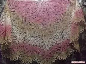 Ang pag-abli sa shawl nga adunay mohair knitting