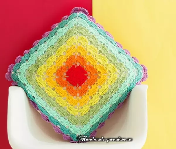 Openwork Rainbow Cushet Crochet. Shema.