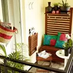公开阳台法规：家具和装饰的选择
