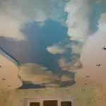Papel de parede com nuvens para expansão visual da sala: Dicas para escolher e colar no teto
