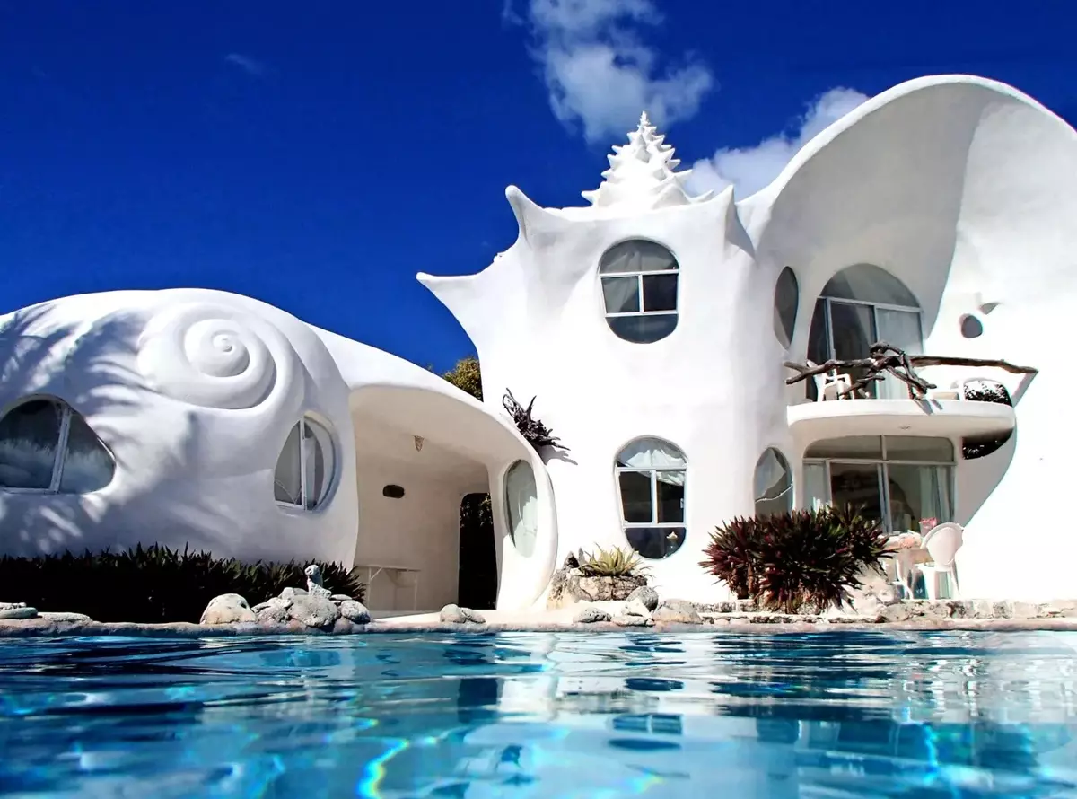 Top 5 most unusual homes in the world