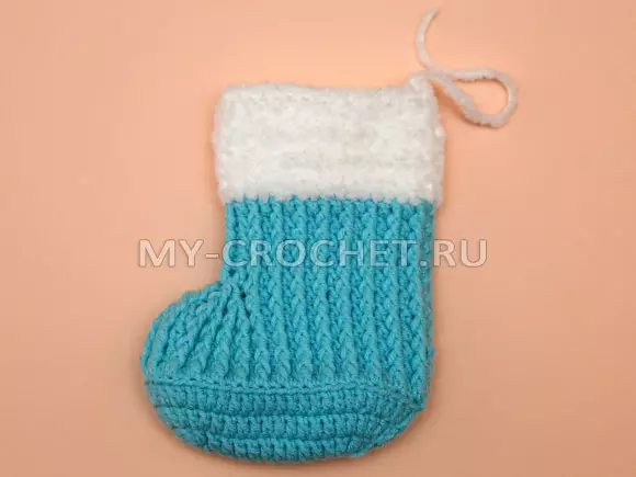 குழந்தைகள் மற்றும் திட்டங்கள் கொண்ட குழந்தைகளுக்கு booties-shoes crochet