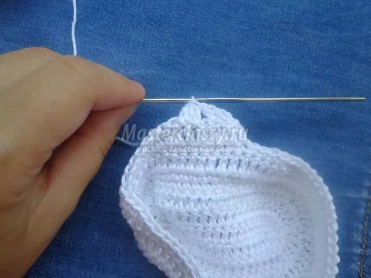 Benken Bunnies Crochet miaraka amin'ny tetika: Master Class misy sary sy video