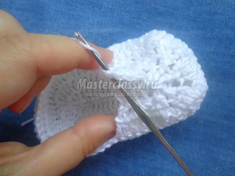 Bumbuk Bunnies Crochet sareng skéma: Master kelas sareng poto sareng pidéo