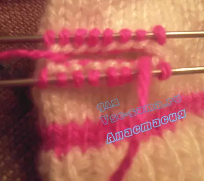 Mitaines avec aiguilles à tricoter: classe de maître avec jacquard schémas
