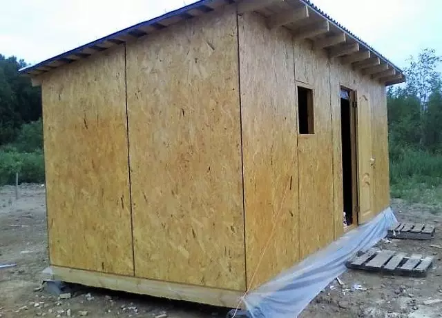 Xây dựng một chuồng trại ở Cottage rẻ và nhanh?