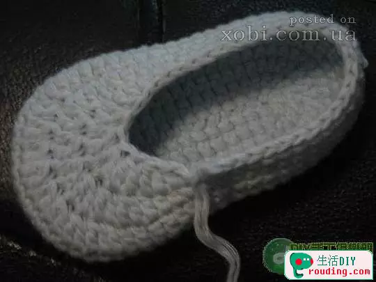 تفصیل اور ویڈیو کے ساتھ نوزائیدہ بچوں کے لئے Booties جوتے crochet