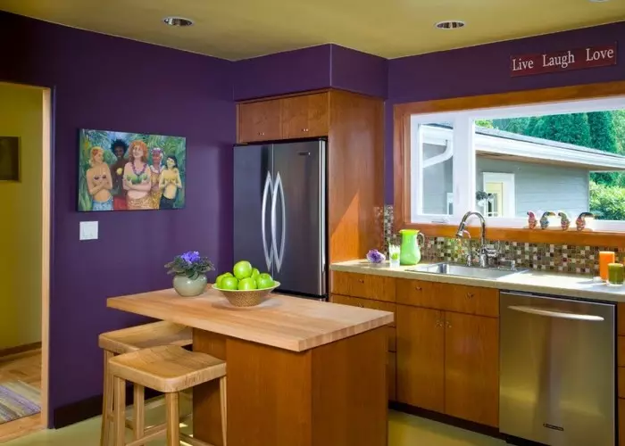Mutfak için duvar kağıdı mor renk