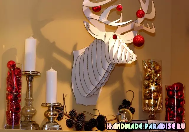 Dezgeha Christmas ji Cardboard. Çîna master