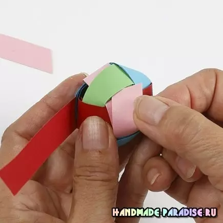 How from paper strips weave the ball