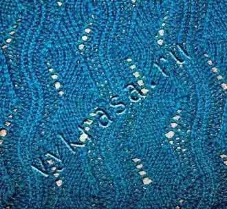 Cov knastwork knitting knats: schemes nrog cov lus piav qhia thiab video