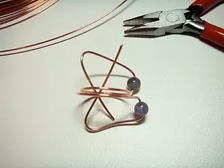 あなた自身のハンズでリングを作る方法