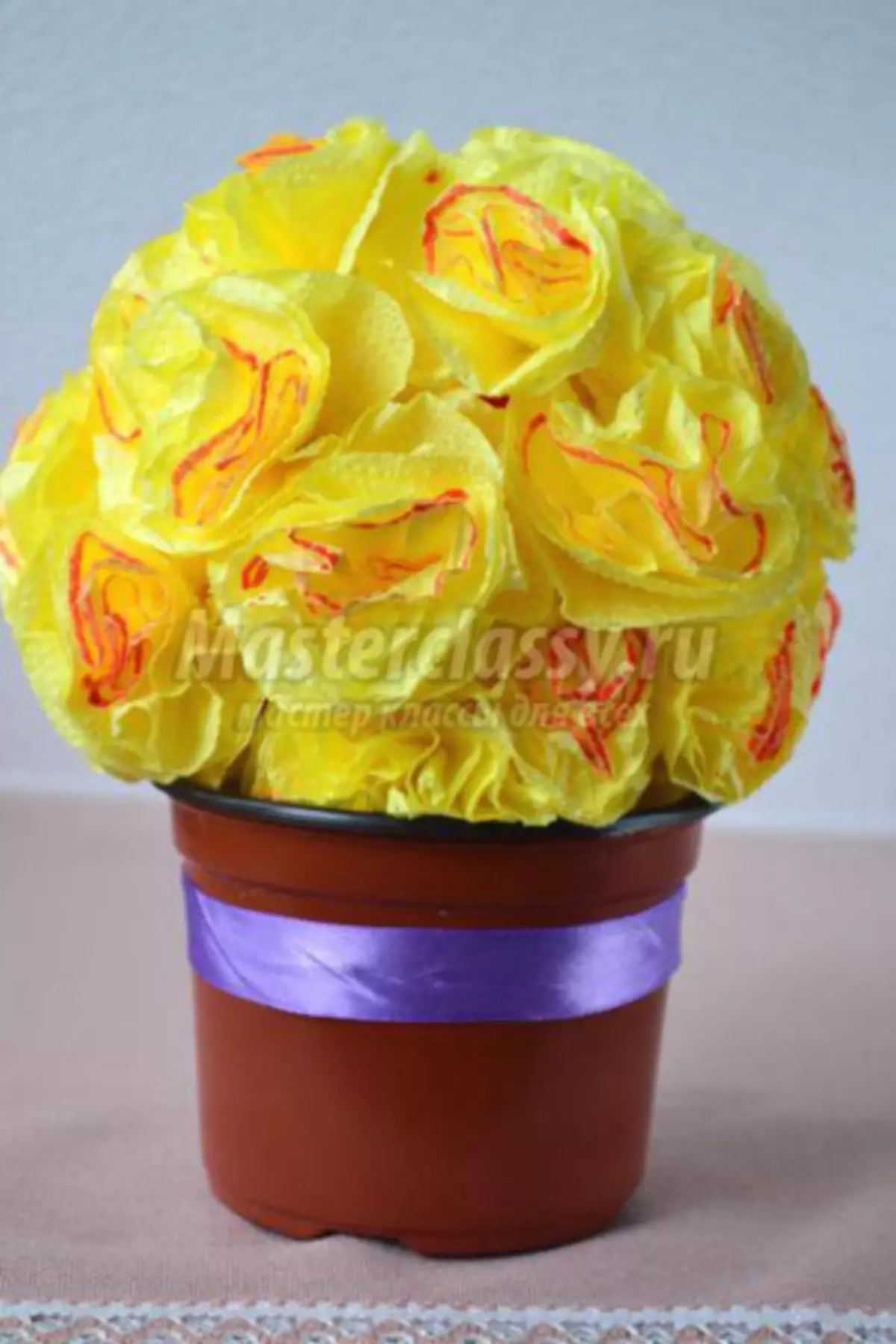 Blomster fra servietter gør det selv: Master klasse håndværk fra servietter, trin for trin instruktioner til at arbejde med fotos og video