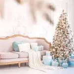 Регистрација на новогодишното дрво во сребрени и бели бои [совети со фотографија]