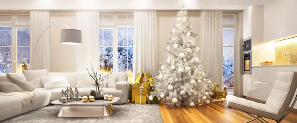 Rejestracja drzewa nowego roku w kolorach srebrnych i białych [wskazówki ze zdjęciem]