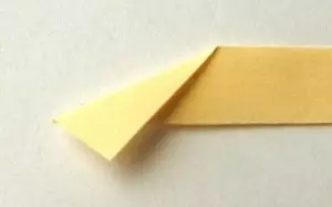 Origami iliongezeka kutoka kwa karatasi na mikono: mpango wa Kirusi kwa Kompyuta