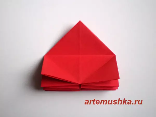 折り紙が手で紙からバラ：初心者のためのロシア語のスキーム