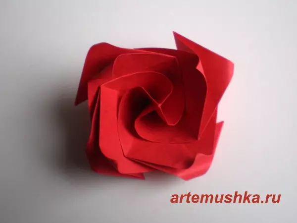Origami əlləri olan kağızdan yüksəldi: Yeni başlayanlar üçün rus dilində sxem