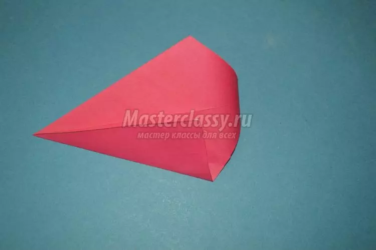 Origami sa zvýšil z papiera s rukami: Schéma v ruštine pre začiatočníkov