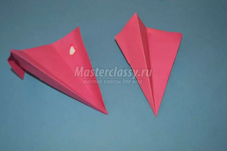 Оригами кагаздан туруп, колуңуз менен орус тилинде баштаган схема