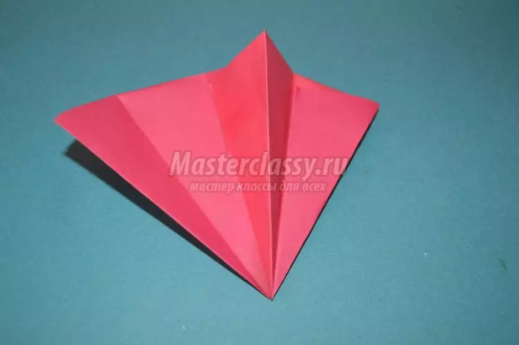 Origami เพิ่มขึ้นจากกระดาษด้วยมือ: โครงการในภาษารัสเซียสำหรับผู้เริ่มต้น