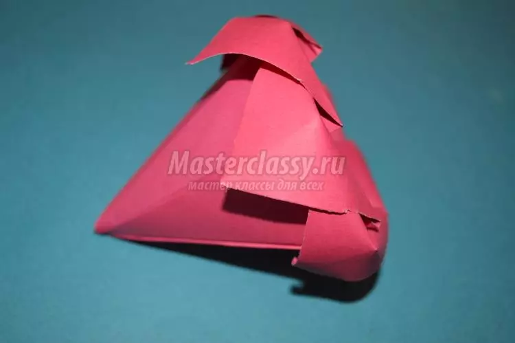 Origami leviĝis de papero kun manoj: skemo en la rusa por komencantoj