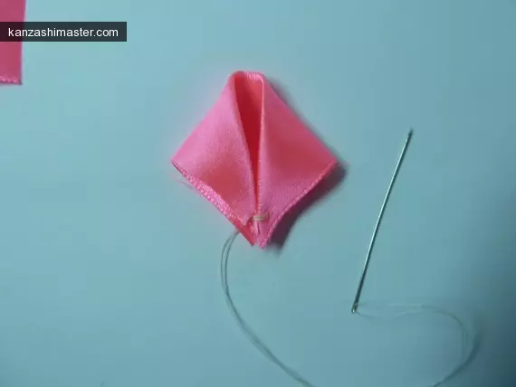 Pètals de Kanzashi: vídeo de classe magistral amb foto de fulles rodones i agudes