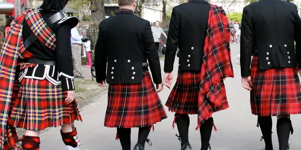 Հագուստ Շոտլանդիա - նյութի տեսակներ եւ առանձնահատկություններ TARTAN