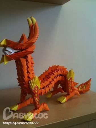 Dragon: Origami ya kawaida, mpango wa mkutano na maagizo ya hatua kwa hatua na darasa la bwana