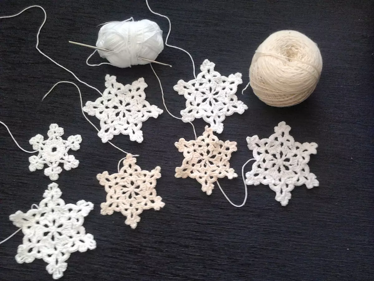 [Ev yaradıcılığı] Trikotaj Snowflakes - Yeni il üçün hava dekorasiyası