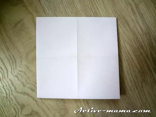 Dgħajsa tal-Karta ta 'l-Origami bi skema: Kif tagħmel arblu bil-qlugħ u l-pajpijiet għat-tfal