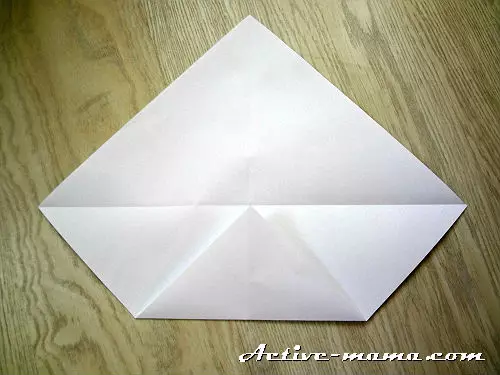 Оригами хартија брод со шема: како да се направи јарболот со едро и цевки за деца