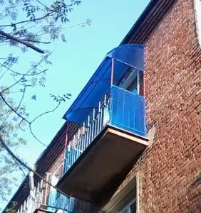 Polikarbonat balkonini tugatish