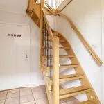 Các loại và ưu điểm của cầu thang gỗ [Tùy chọn hiệu suất sân khấu]