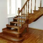 Tipus i avantatges de les escales de fusta [Opcions de rendiment escènic]