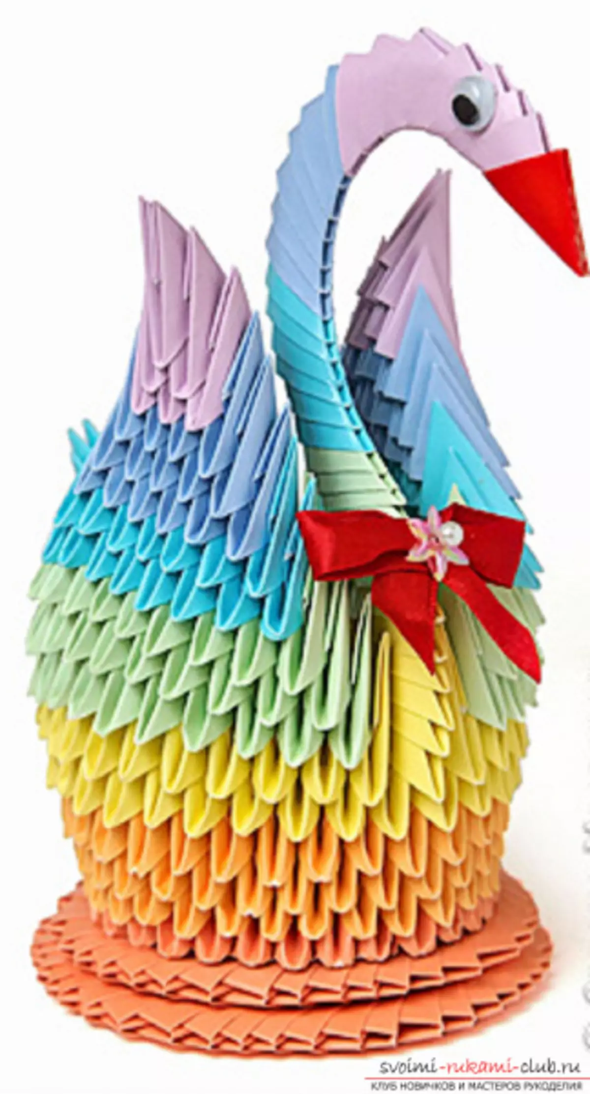 lebed origami ពីក្រដាស: របៀបធ្វើជំហានម្តង ៗ ជាមួយរូបថតនិងវីដេអូ