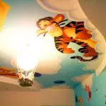 Plafonul contemporan la copii: suprafețe de tavan și tehnici de designer