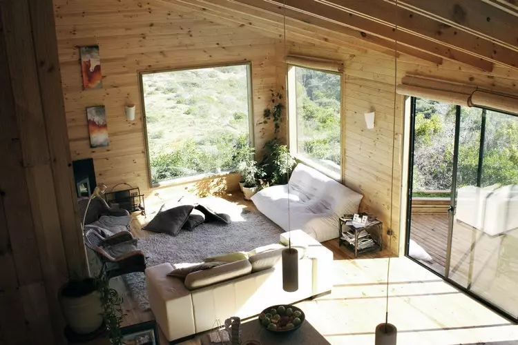 裡面的一個木房子的內部：私有鄉間別墅的現代想法（43張照片）