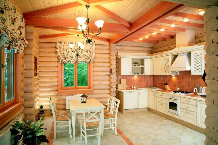 اندر ایک لکڑی کے گھر کے داخلہ: ایک نجی ملک کے گھر کے لئے جدید خیالات (43 فوٹو)